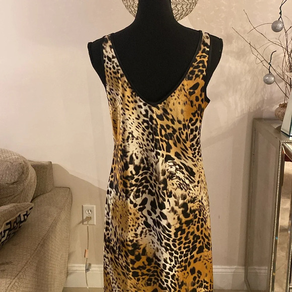 Diamond tea leopard print dress size small - Picture 4 of 5